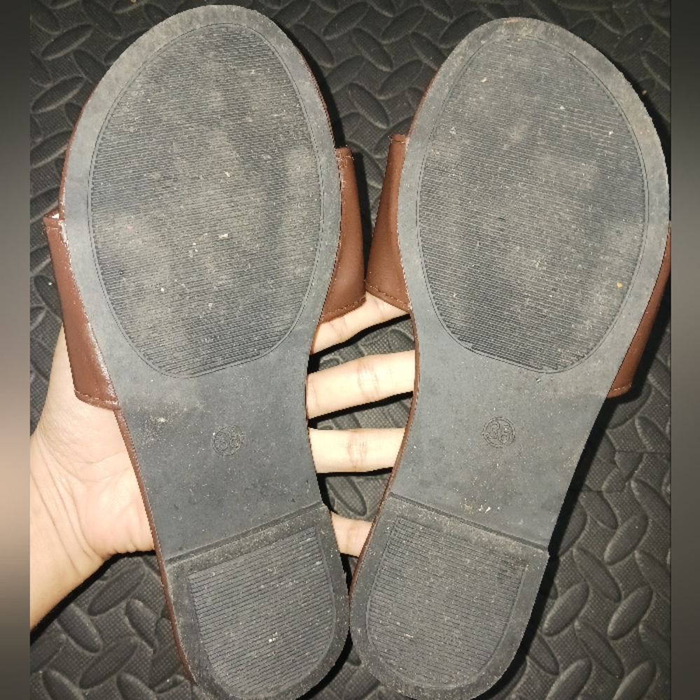 Women Chocolate brown open toeFlat sandals - Picture 7 of 9